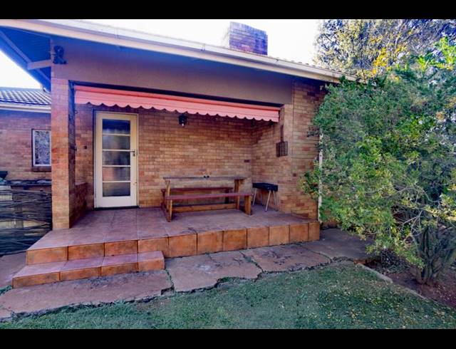 3 BEDROOM HOUSE FOR SALE IN CASSELDALE